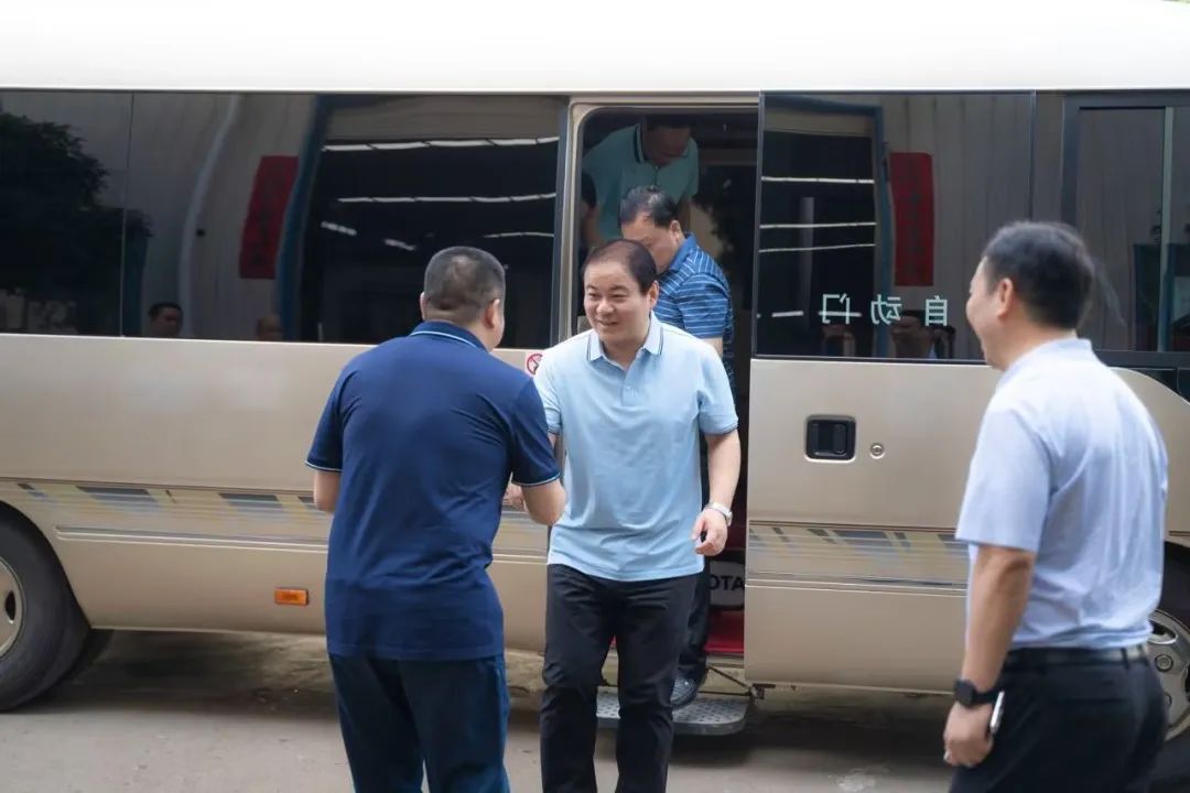 衡陽市委副書記、市長(zhǎng)朱健一行赴朝陽集團(tuán)進(jìn)行考察
